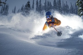 九游娱乐-双核驱动之夜，C罗关键先生，加拿大后来居上